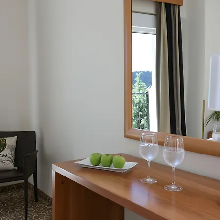 Chloe Luxury 3*