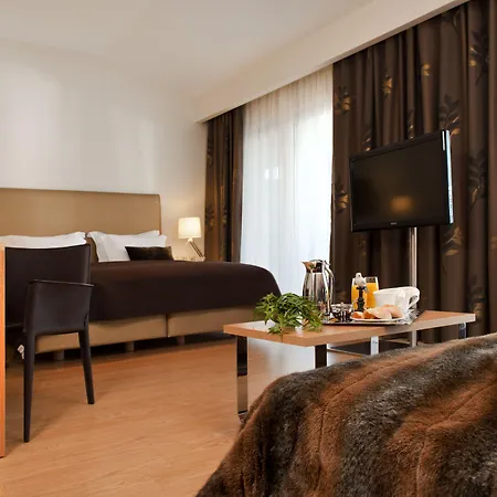 Chloe Luxury 3*