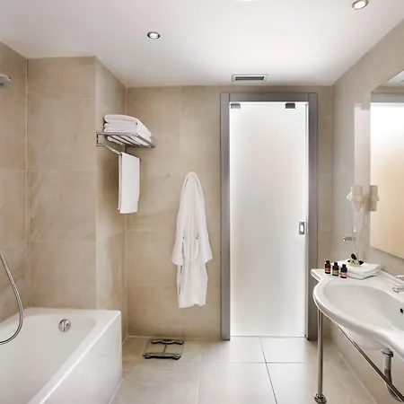 Chloe Luxury 3*