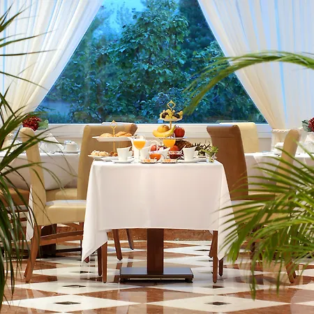 Chloe Luxury Hotel Kastoria