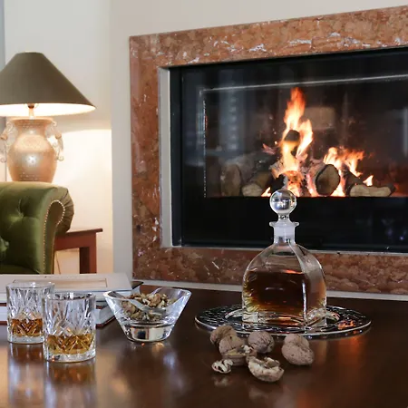 Chloe Luxury 3* Kastoria