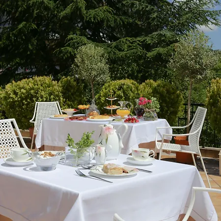 Chloe Luxury 3* Kastoria
