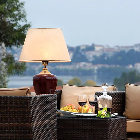 Chloe Luxury Hotel