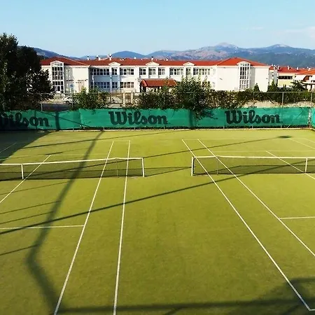 Chloe Luxury Hotel 3*