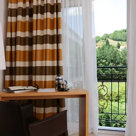 Hotel Chloe Luxury