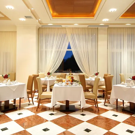 Hotel Chloe Luxury
