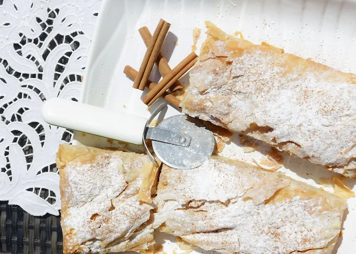 Chloe Luxury 卡斯托里亚