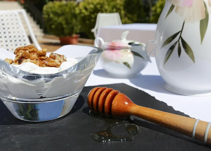 Chloe Luxury 卡斯托里亚