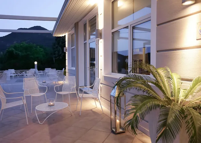 酒店 Chloe Luxury 卡斯托里亚