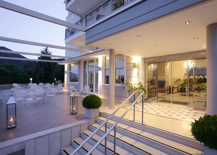 Chloe Luxury 酒店 3*