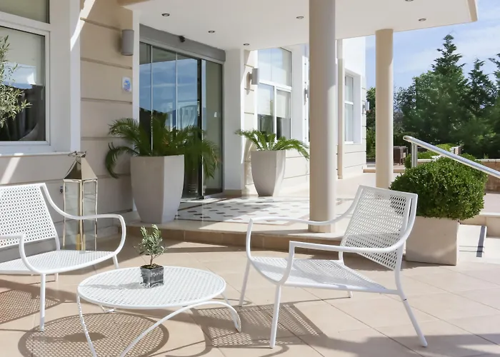 Chloe Luxury 3* 卡斯托里亚